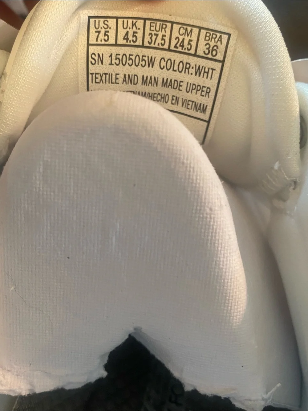 Skechers Cozy Fit Shoes wide fit Women’s size 7.5 New with tags